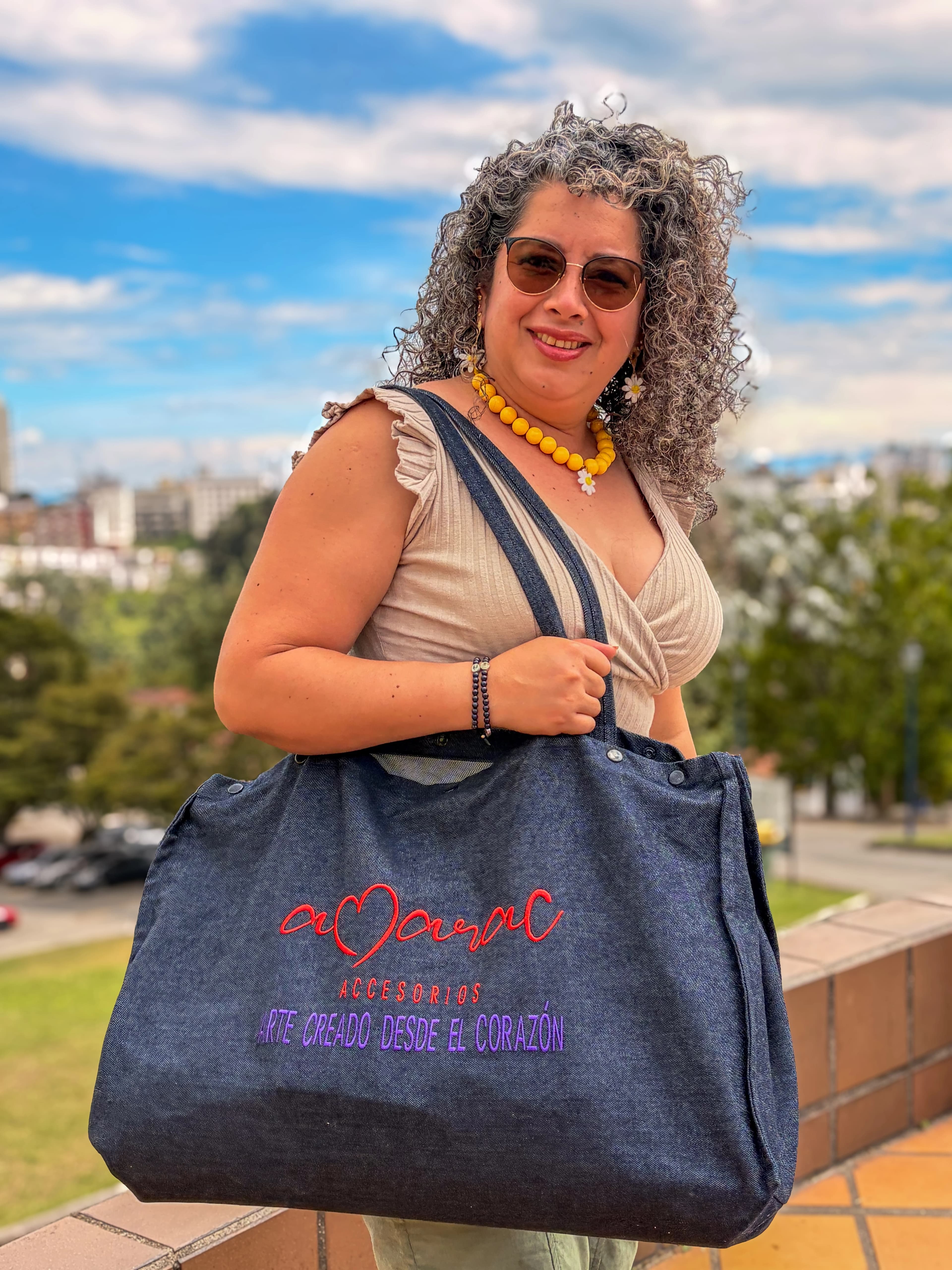 Andrea Ramírez Amaya — Amarac Accesorios