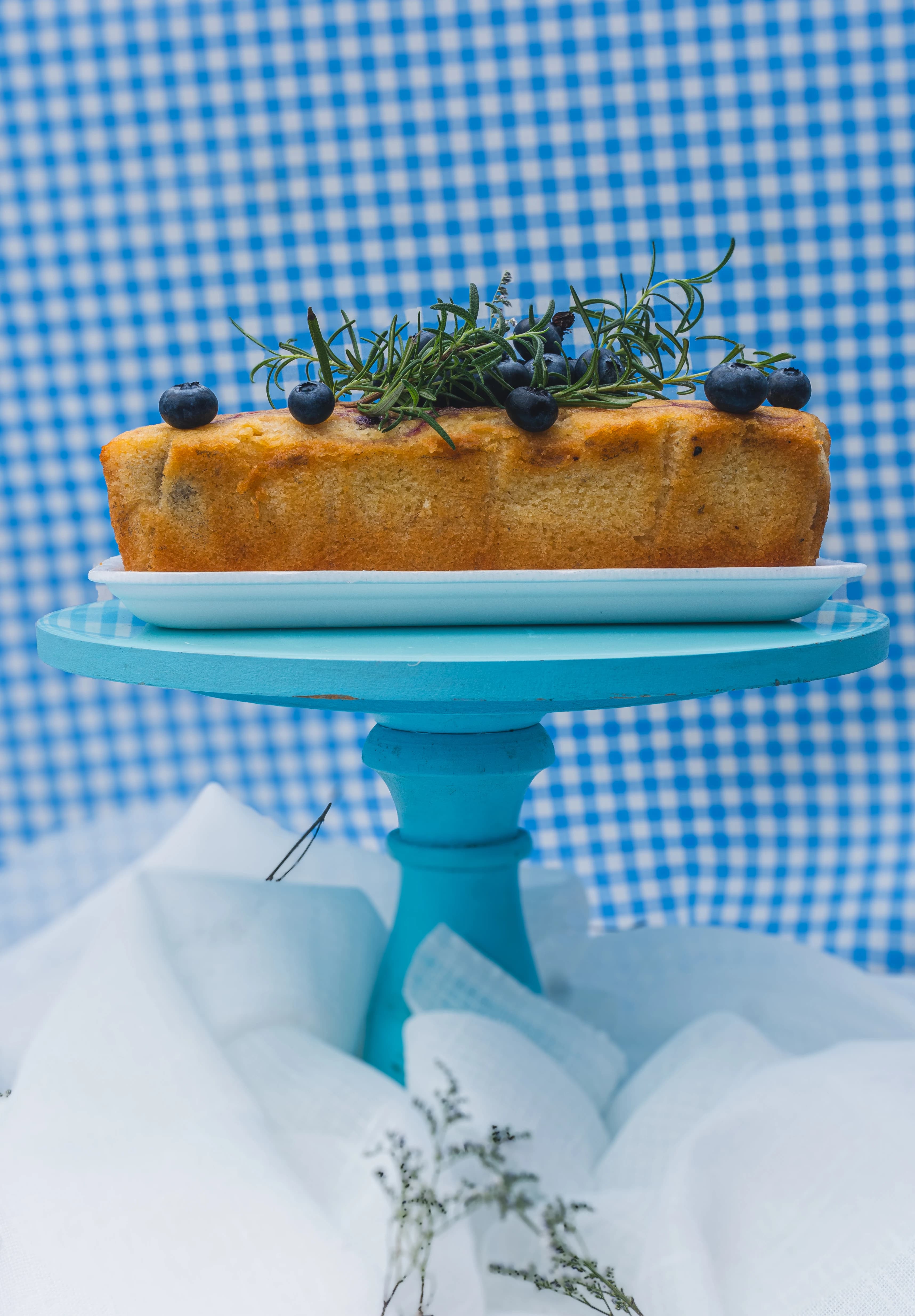Torta Casera de Naranja y Amapola Arándanos
